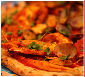 魚介のピッツァ